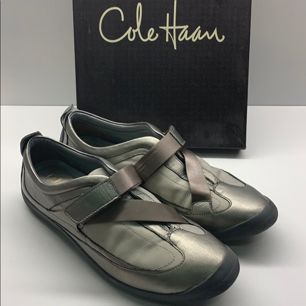 Shoes - Picture 3 of 4